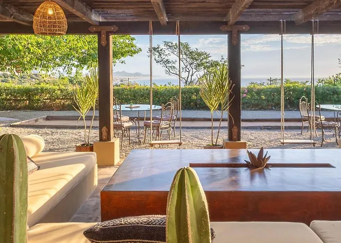 Villa Vida Cabo - Authentic Spacious Ocean View Near Beach&town
